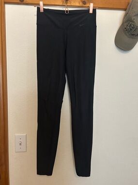 Nike black leggings
